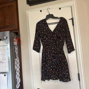 COPPER KEY black Floral Surplice 3/4 Sleeve Dress - Women's Size XS